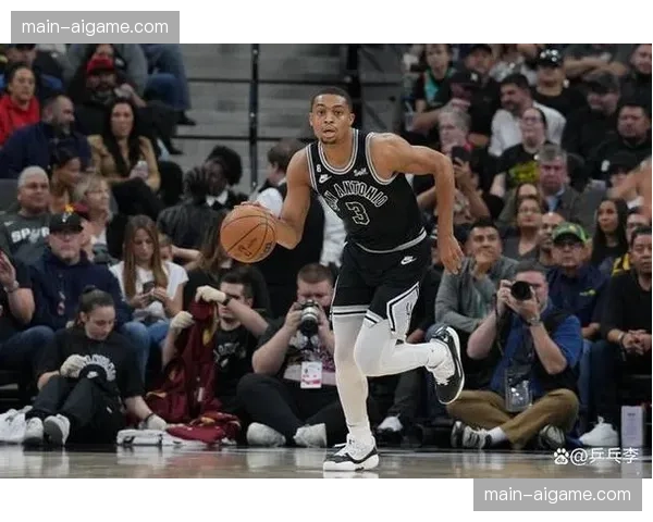 马刺前锋凯尔登·约翰逊荣膺NBA年度最佳第六人奖